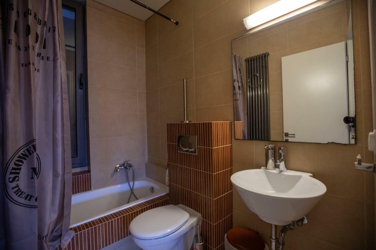 The Pine Flat Apartment Аргостолион Екстериор снимка